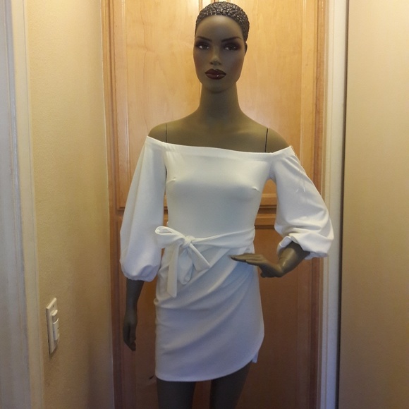 Dress - Picture 3 of 8